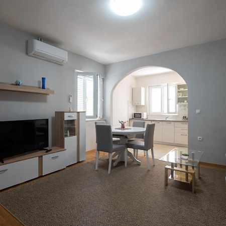 Modern Apartment Edda - Quiet Area - Close To Old Town And Beaches Zadar Ngoại thất bức ảnh